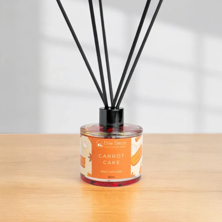 Χειροποίητο αρωματικό χώρου με στικς reed diffuser με άρωμα κέικ καρότου "Carrot Cake".