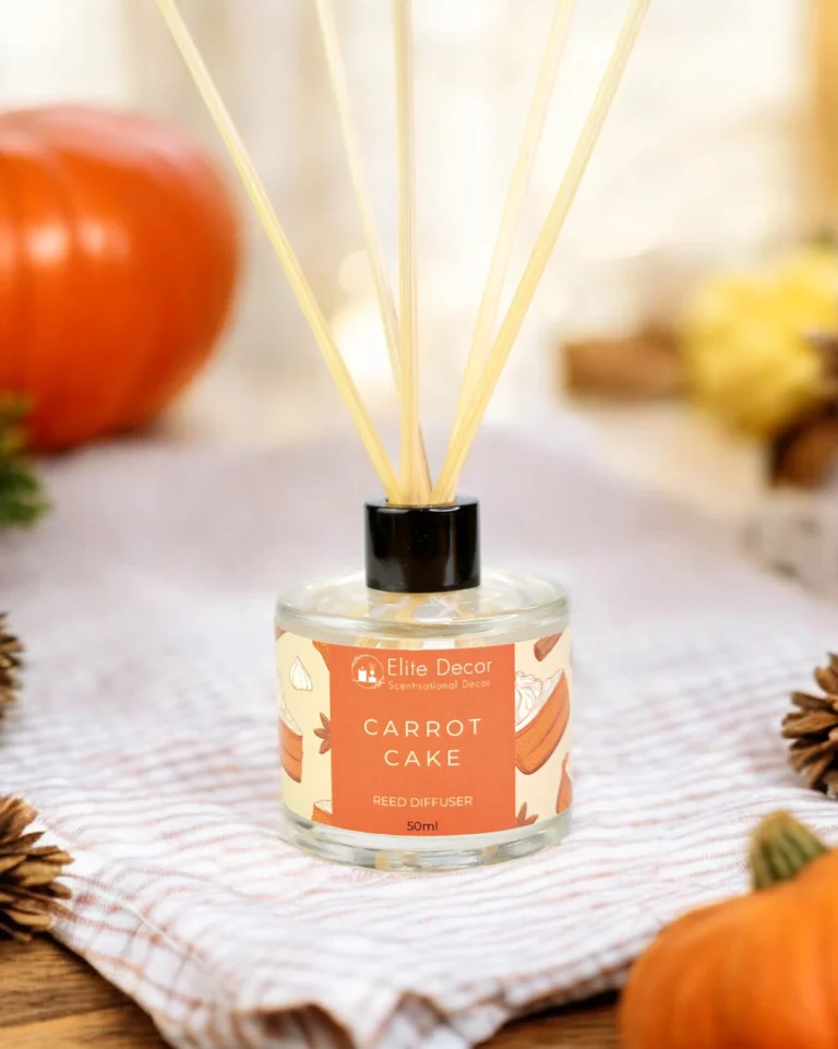 Χειροποίητο αρωματικό χώρου με στικς reed diffuser με άρωμα κέικ καρότου "Carrot Cake".