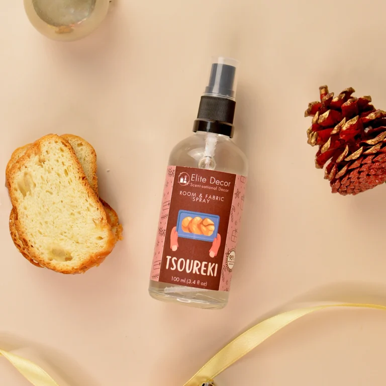 Αρωματικό χώρου και υφασμάτων σε σπρέι με Χριστουγεννιάτικο άρωμα τσουρέκι.